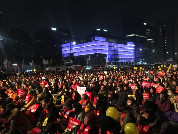 b81e76767a7282ff21607607356886c7